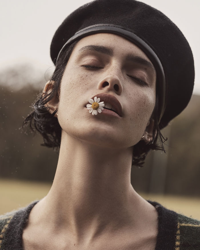 Isabella Schimid – ZOE BARNARD