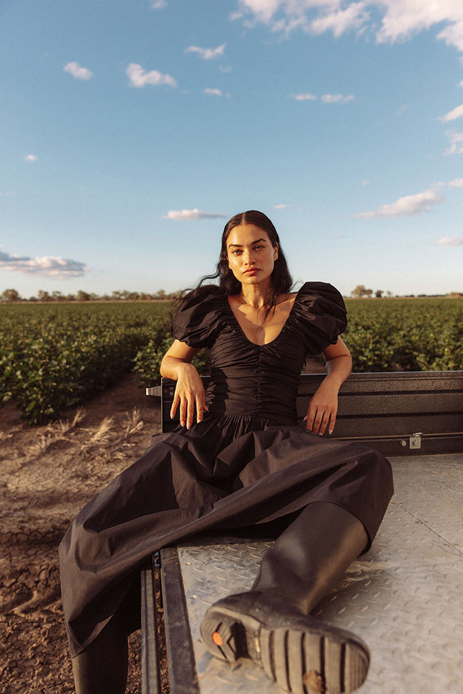 Dan Roberts – + ISABELLA SCHIMID / MAGGIE MARILYN  / FOREVER COLLECTION